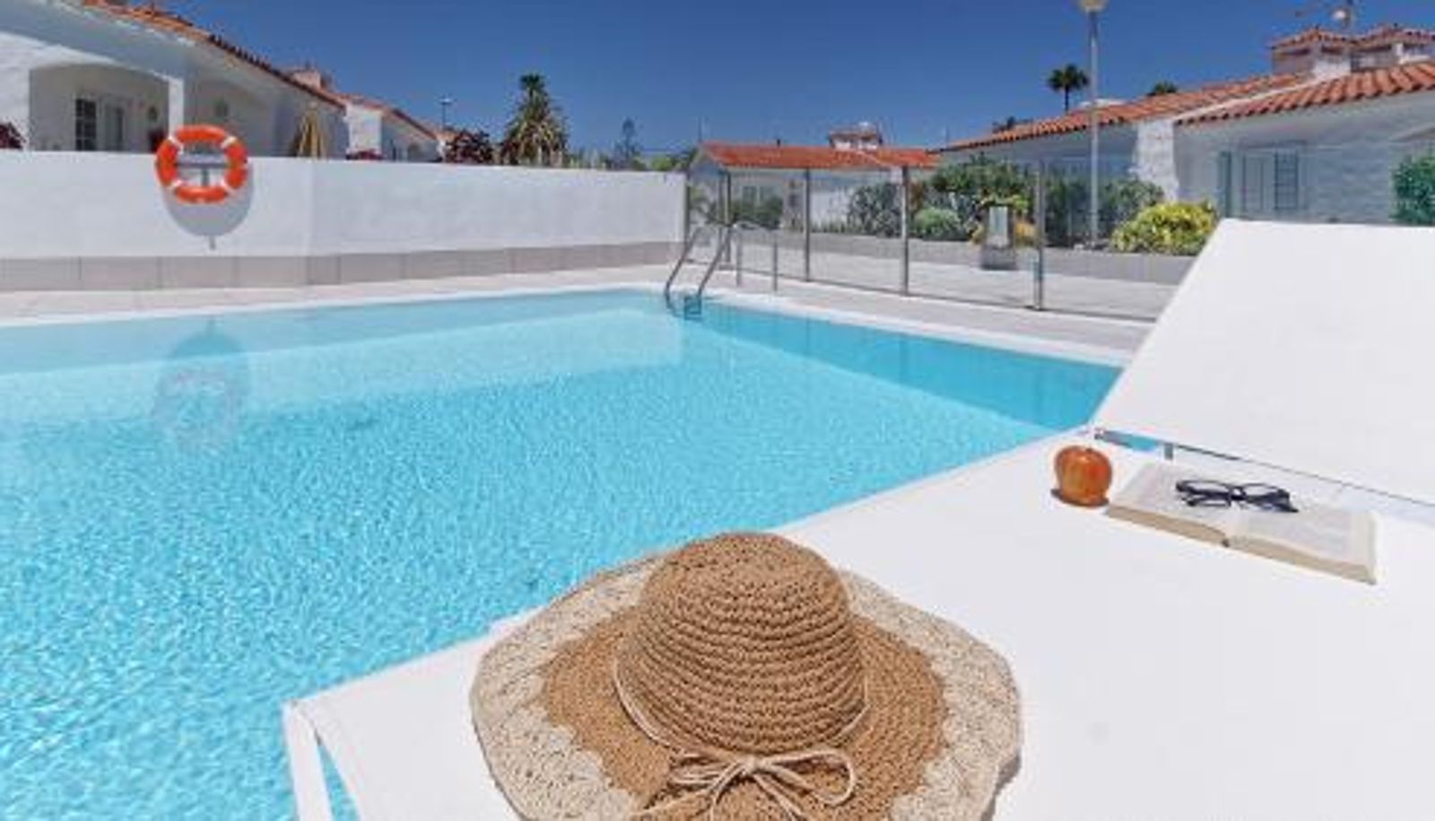 Zwembad - Bungalows Adonis