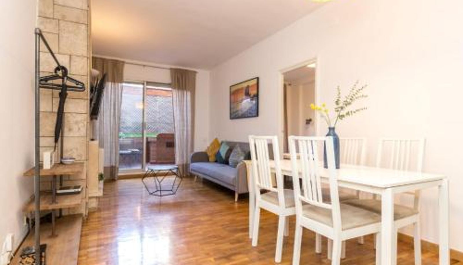 Standardzimmer - Find Calm at this cozy City Sanctuary with terrace