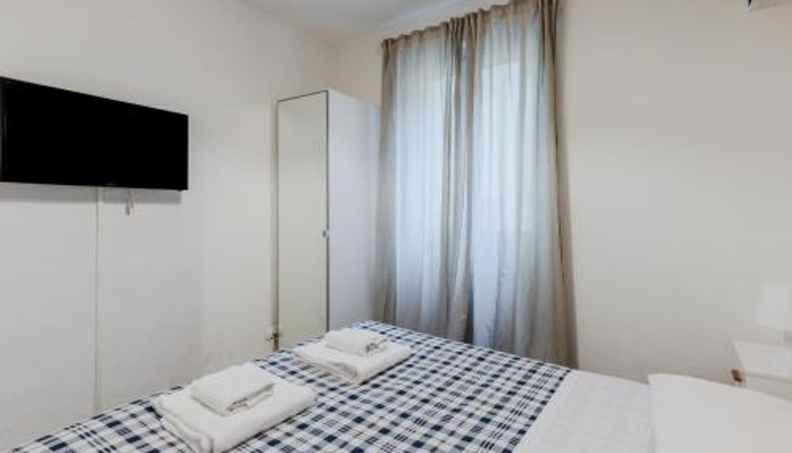 Camera - GuestHost - Ponte Vecchio & Boboli Modern Apartment