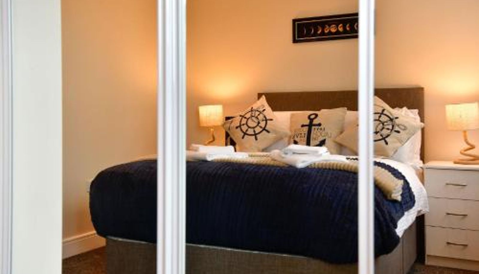 Apartment - Just Stay Wales - Meridian Bay Beachfront Apartment with Private Secure Parking