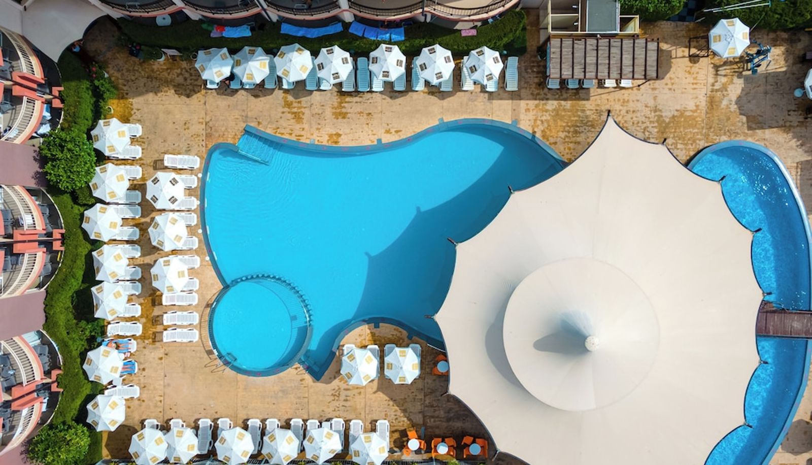 Pool - MPM Hotel Astoria