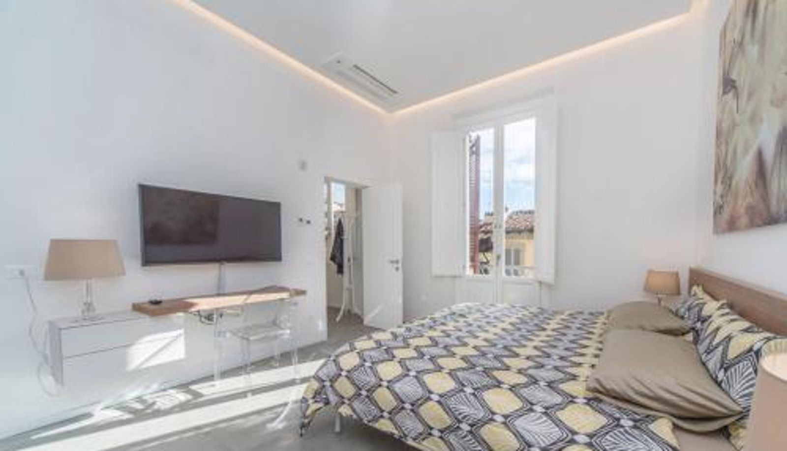 Apartment - Cupola View