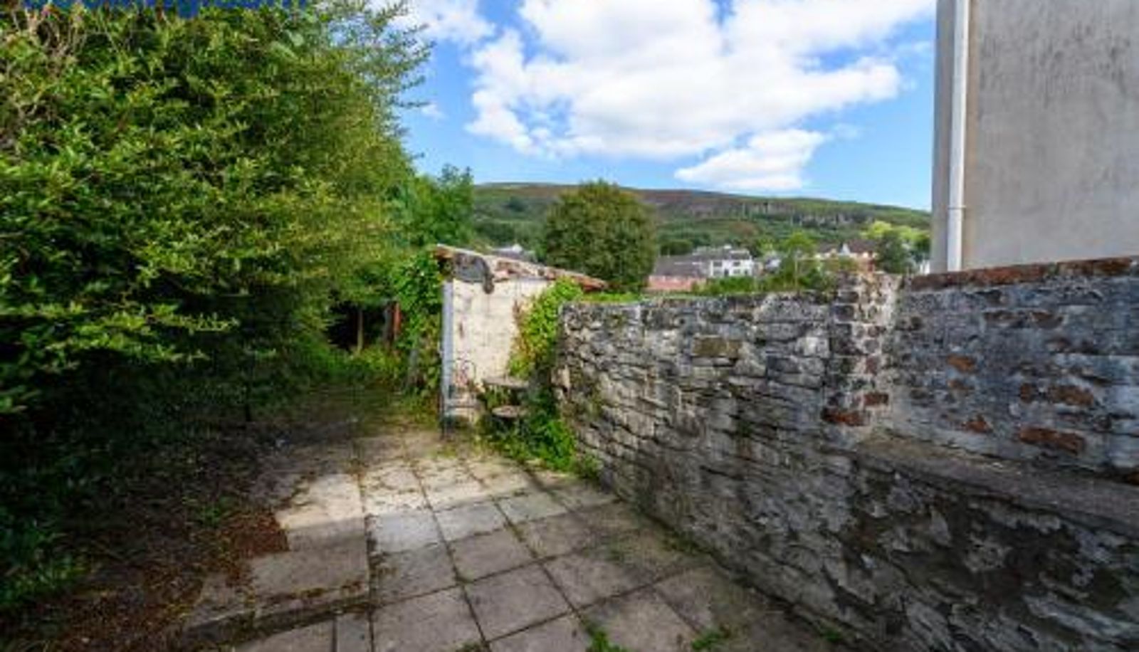Apartment - Bright & Airy 3-Bedroom House Bike Park Wales and Brecon Beacons