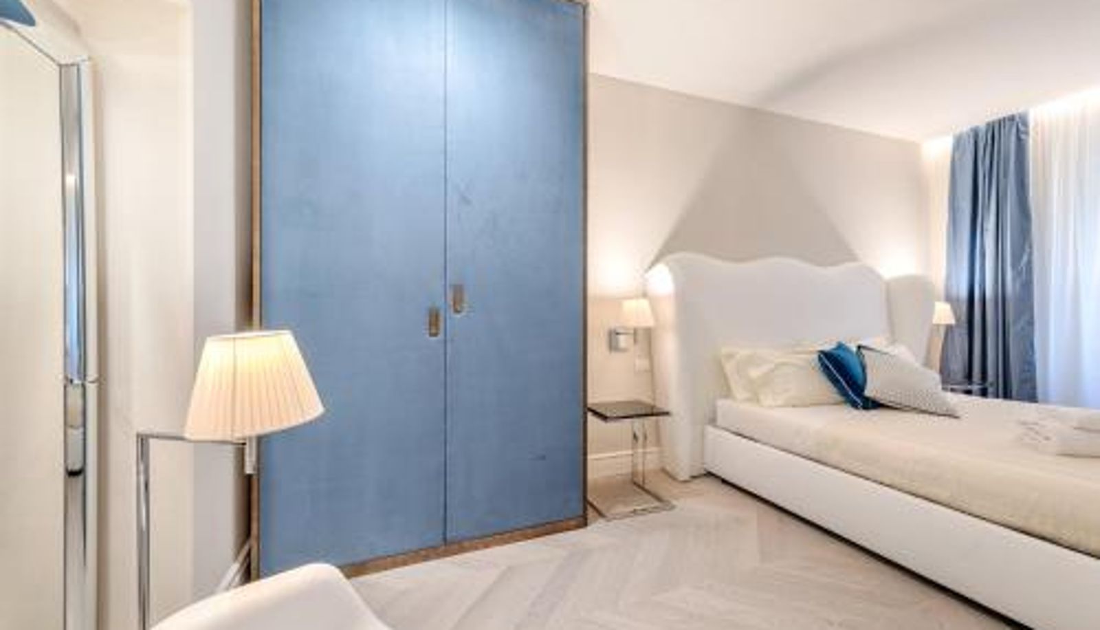Zimmer - Luxury Blue River by Mmega