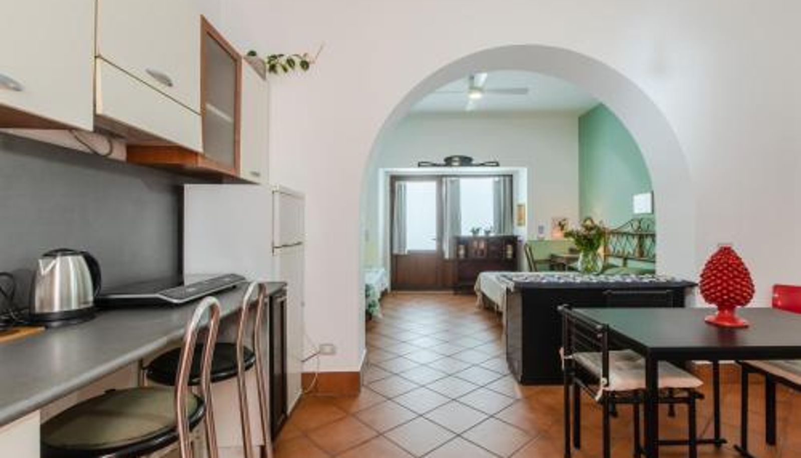 Kitchen - GuestHost - Teatro Politeama Functional Studio x4