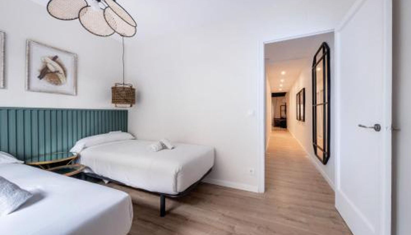 Apartment - BeBarceloner Eixample Apartments- 4 bedrooms