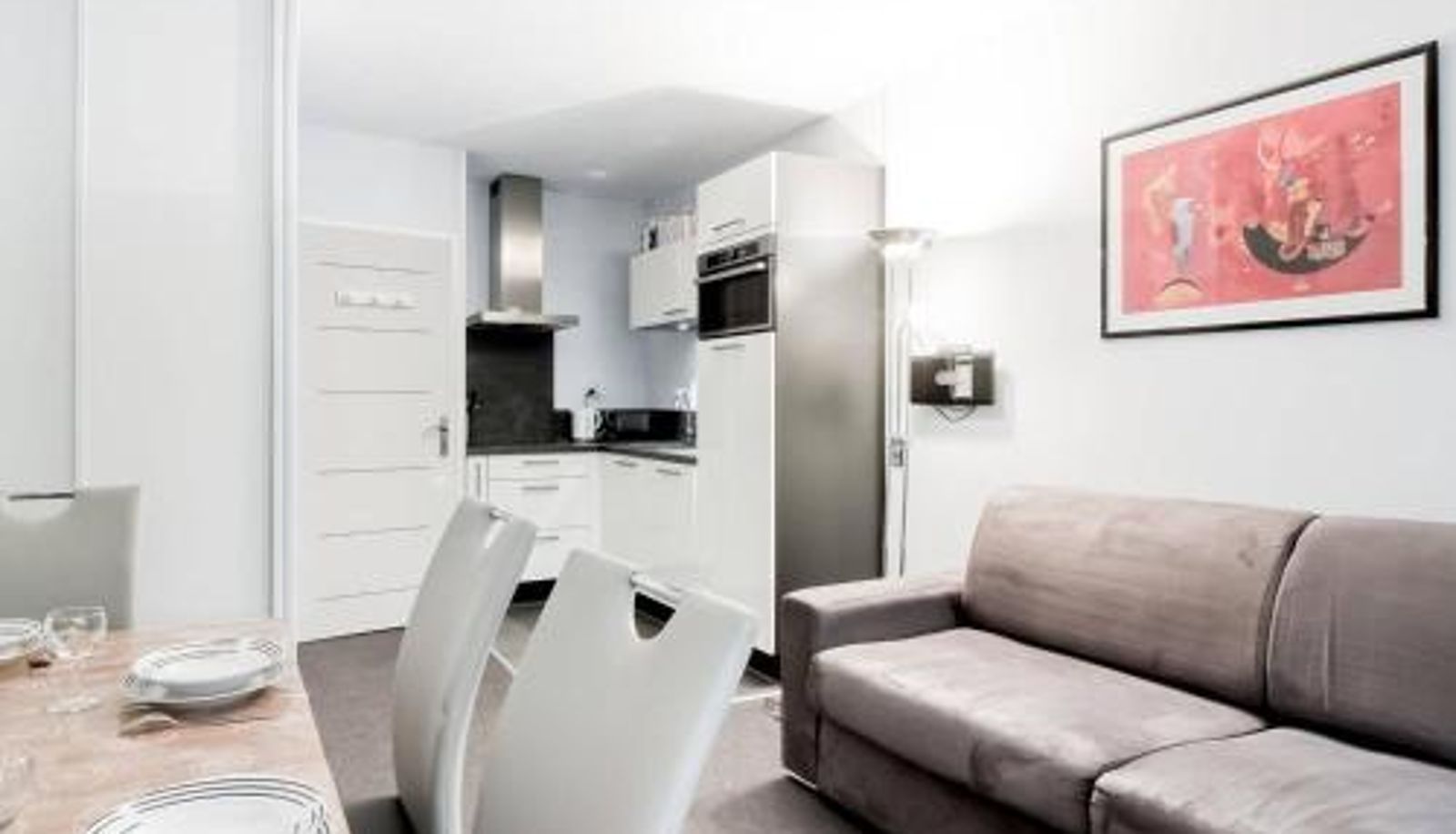 Info - Studio moderne 6 pers avec terrasse au pied des pistes - FR-1-400-10