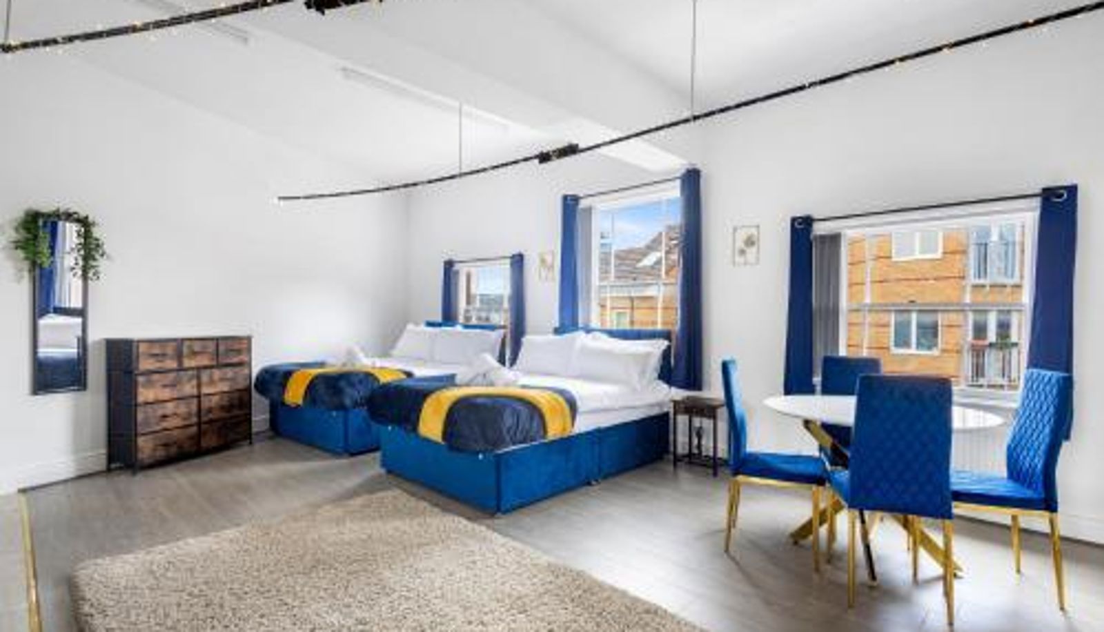 Informacje - Boutique Family Apartment in Jewellery Quarter for 6