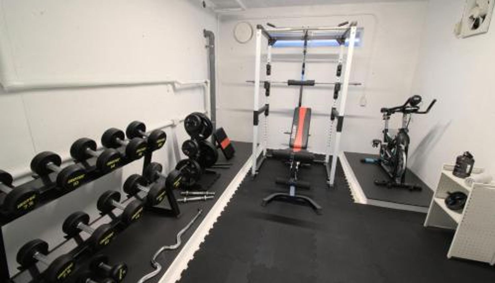 Wellness and fitness area - Myoko Apartments