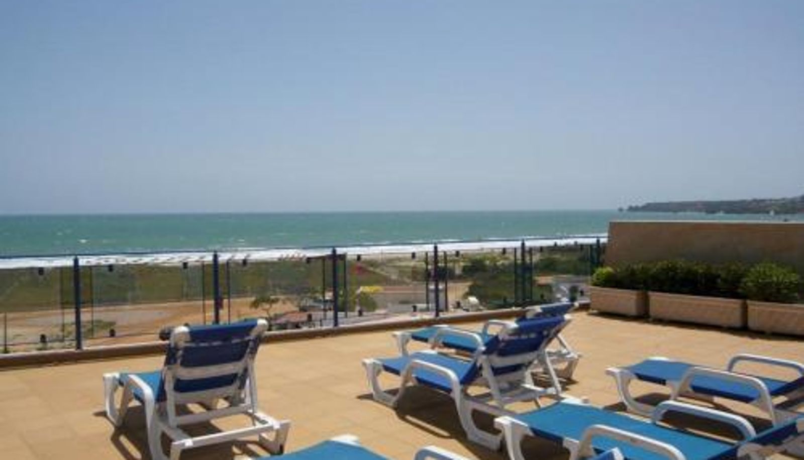 Apartment - em condominio  Luxuoso T2 frente praia LGS65T2