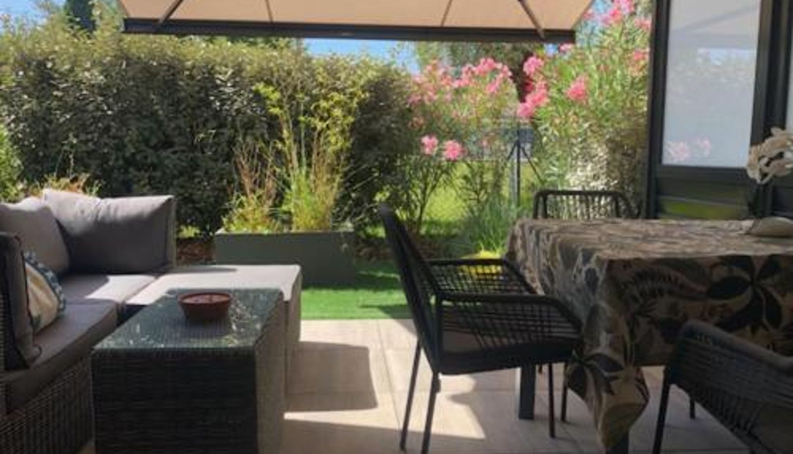 Info - Cozy apartment with garden in Cogolin