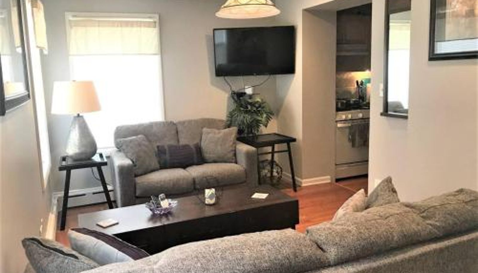 Apartament - Apartment Sleeps 4 with Free Parking