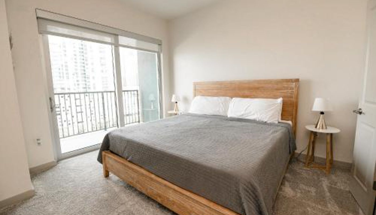 Appartamento - Corporate Uptown Furnished Apartments