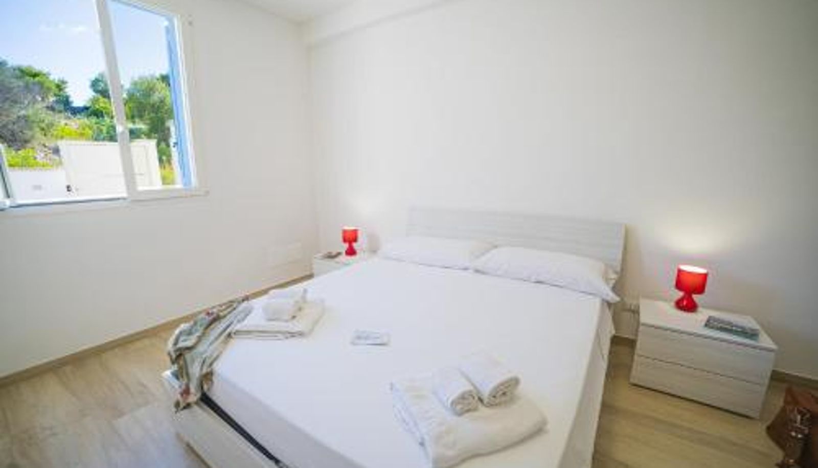 Room - La Primula Apartment 3 Sea View - Happy Rentals