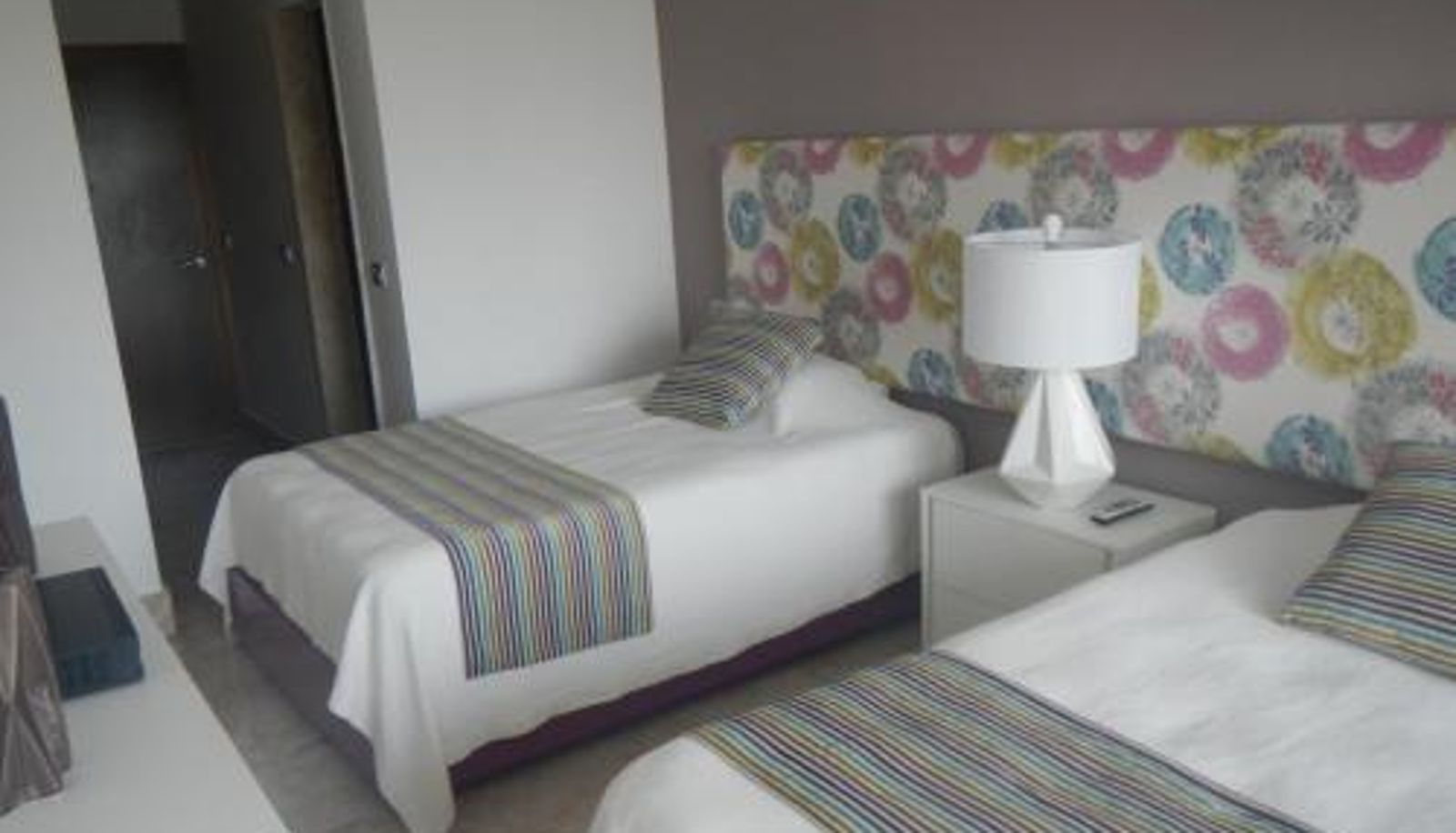 Room - La Amada Residences Luxury