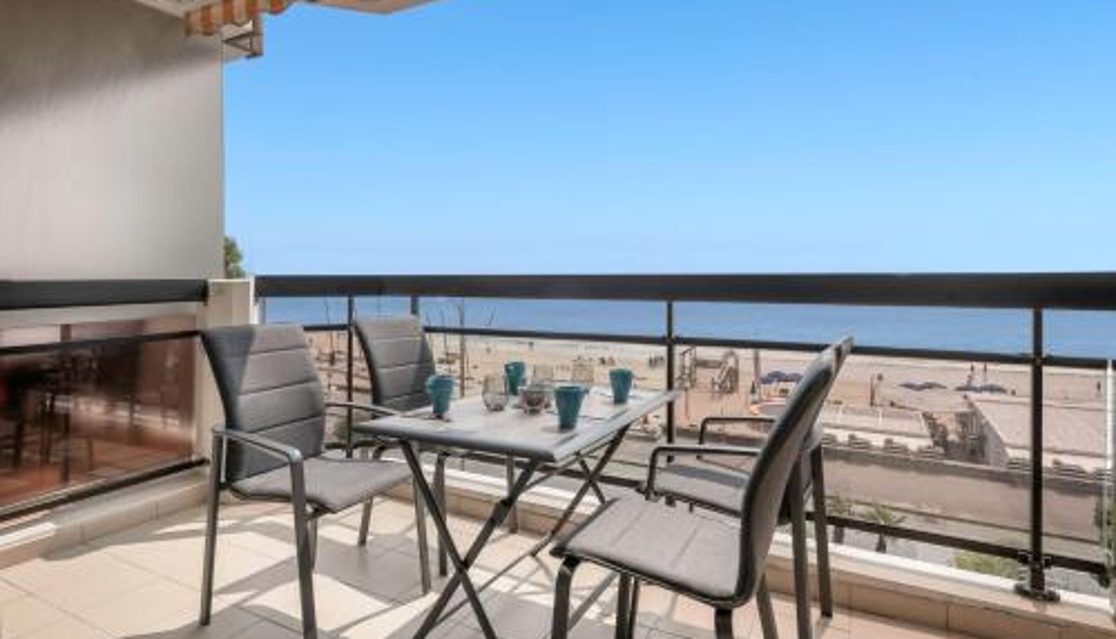 Appartement - Séjour vue mer pour 4 - 20m plage de la Baule