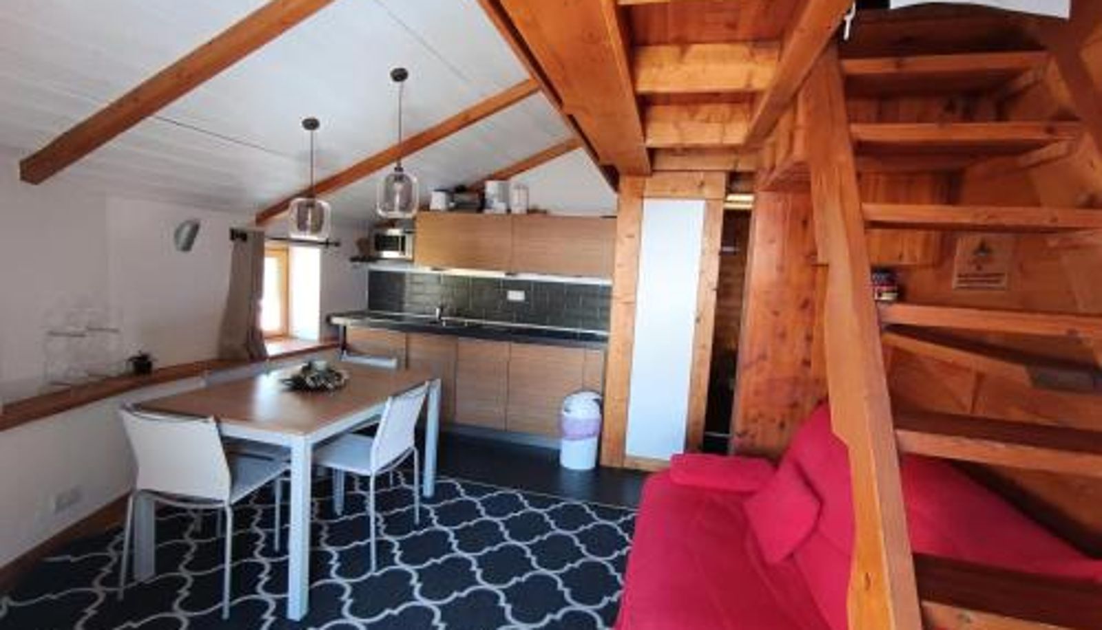 Información - plein sud. MAE-3641 Saint Roch Chalet - Superbe appartement cosy dans le village