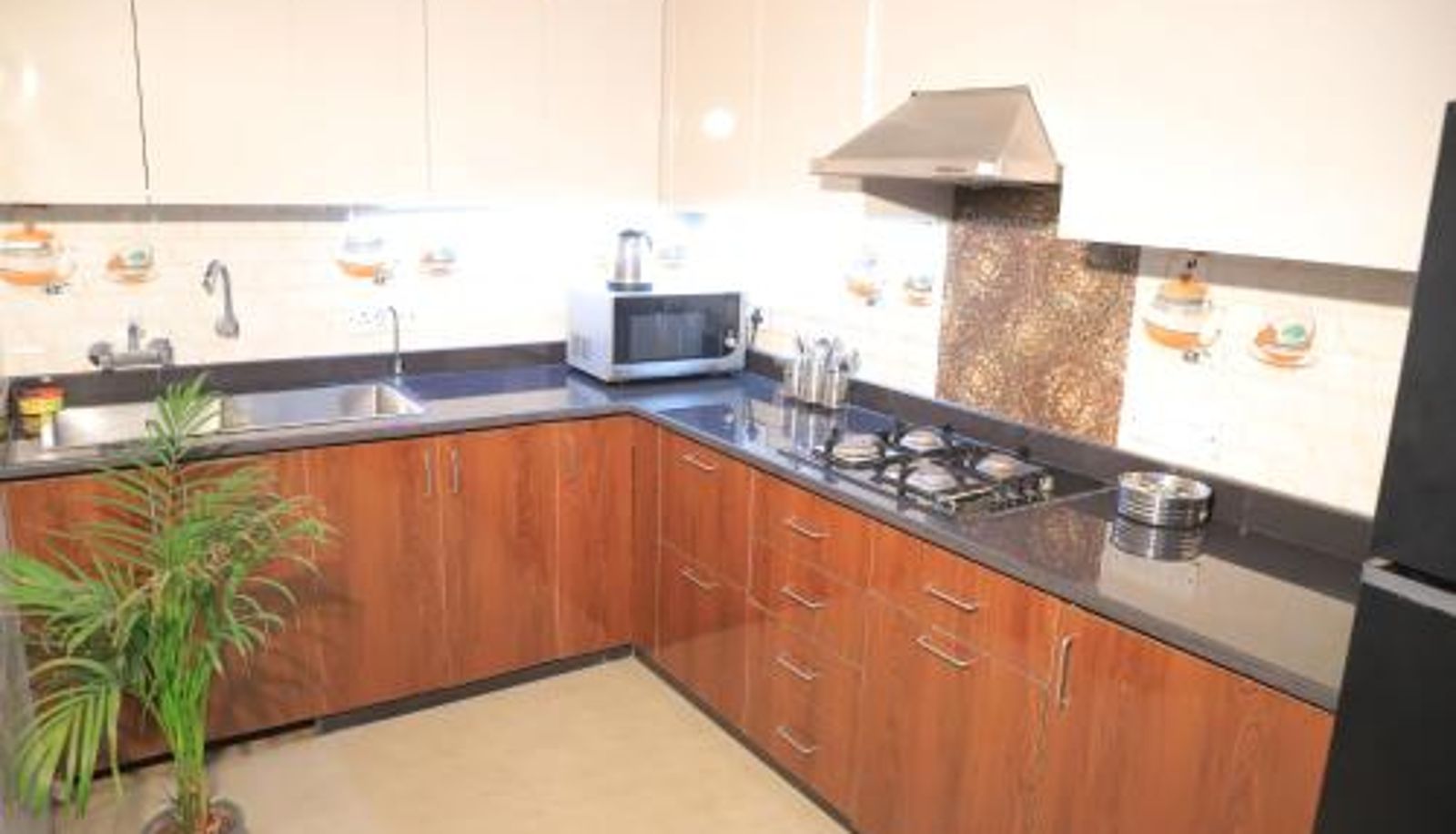 Küche - D-198 Saket Fortune Home Service Apartment 3Bhk