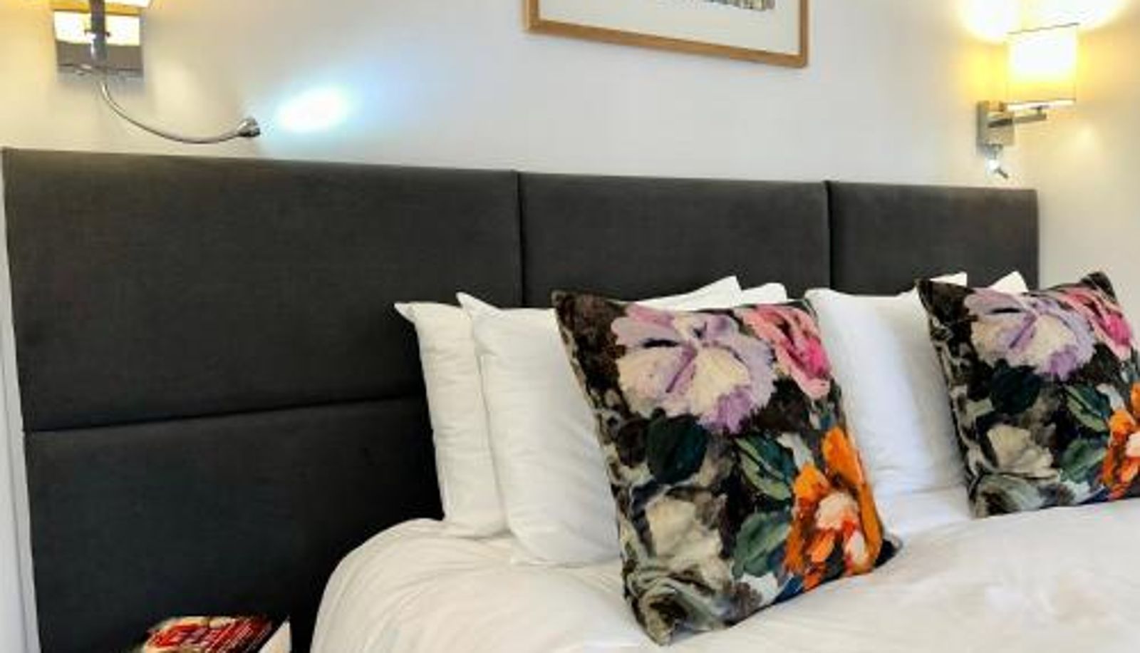Apartment - Observatory Retreat Luxury Jericho Townhouse with Parking