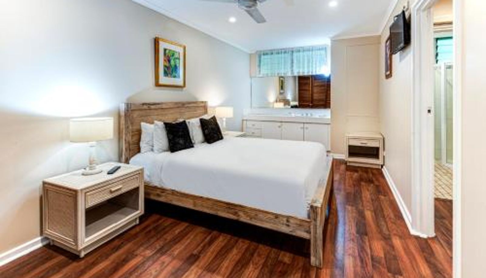 Apartment - Poinciana Lodge - 2 bedroom - on Hamilton Island by HIHA