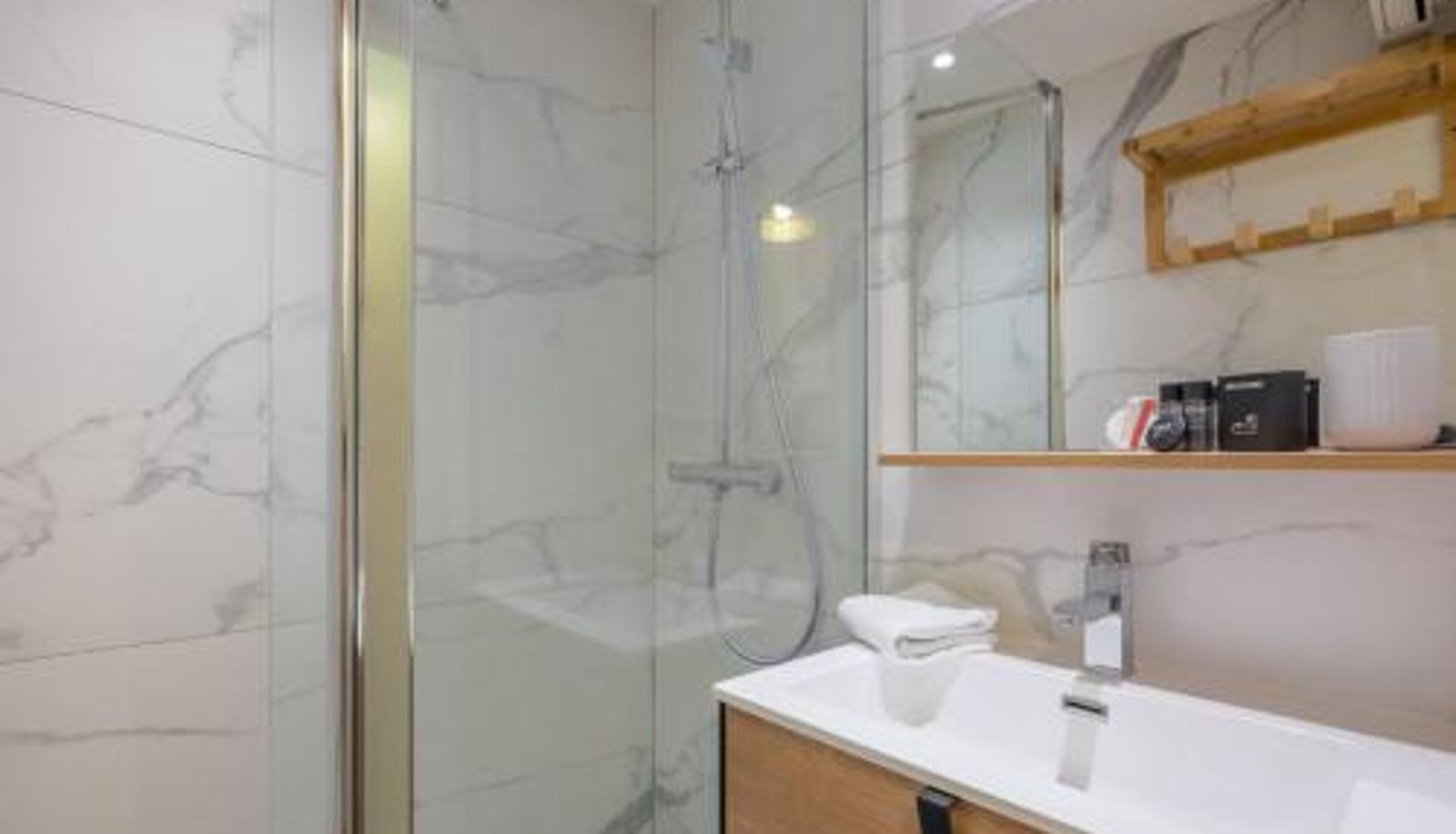 Standard room - Charming flat right in the city centre