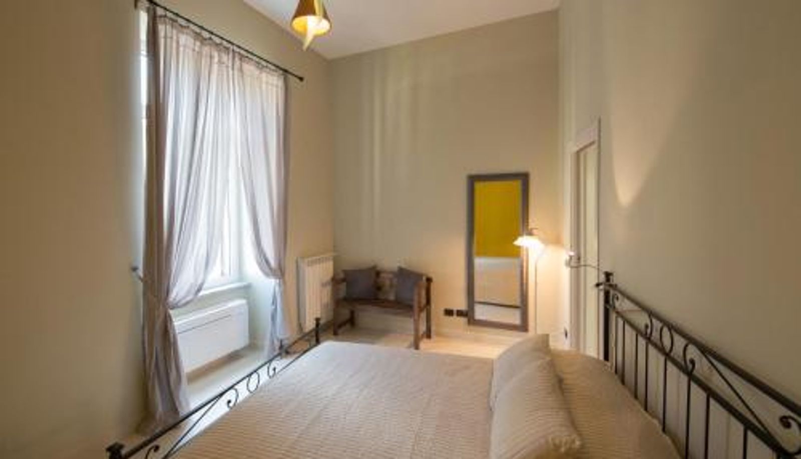 Zimmer - Duomo Regina Apartments