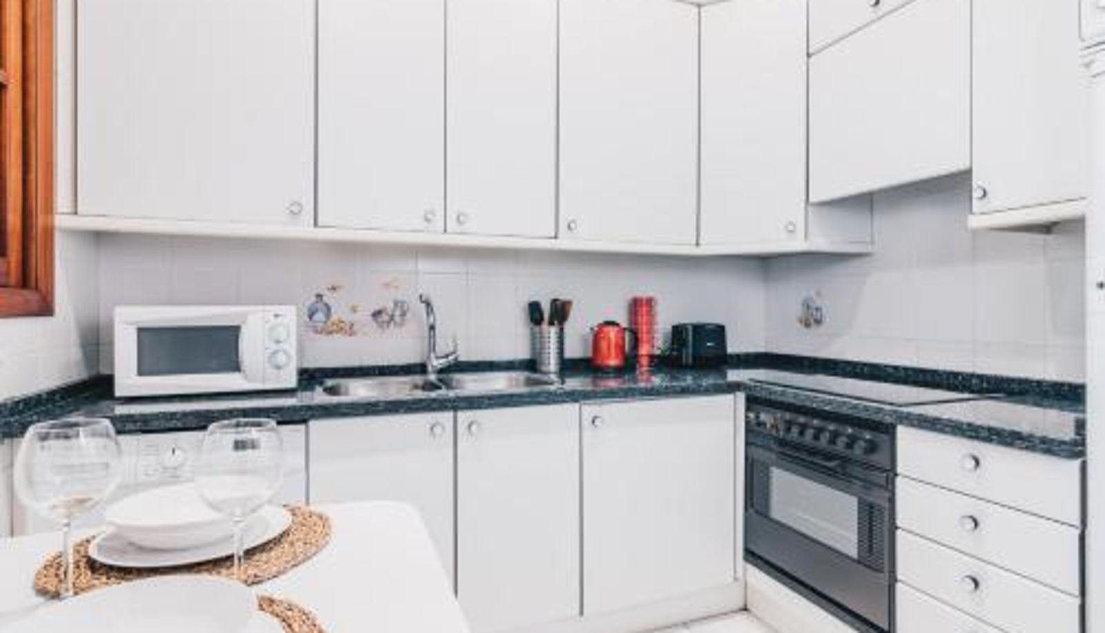 Kitchen - Apple by People Rentals