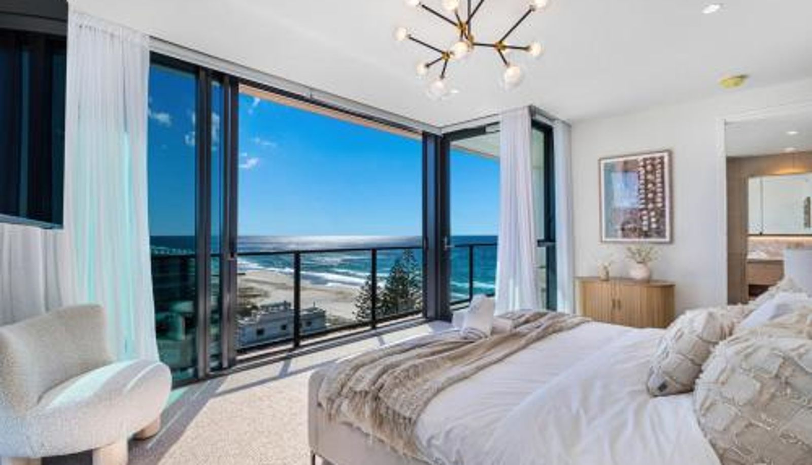 Apartment - Panoramic Penthouse Views