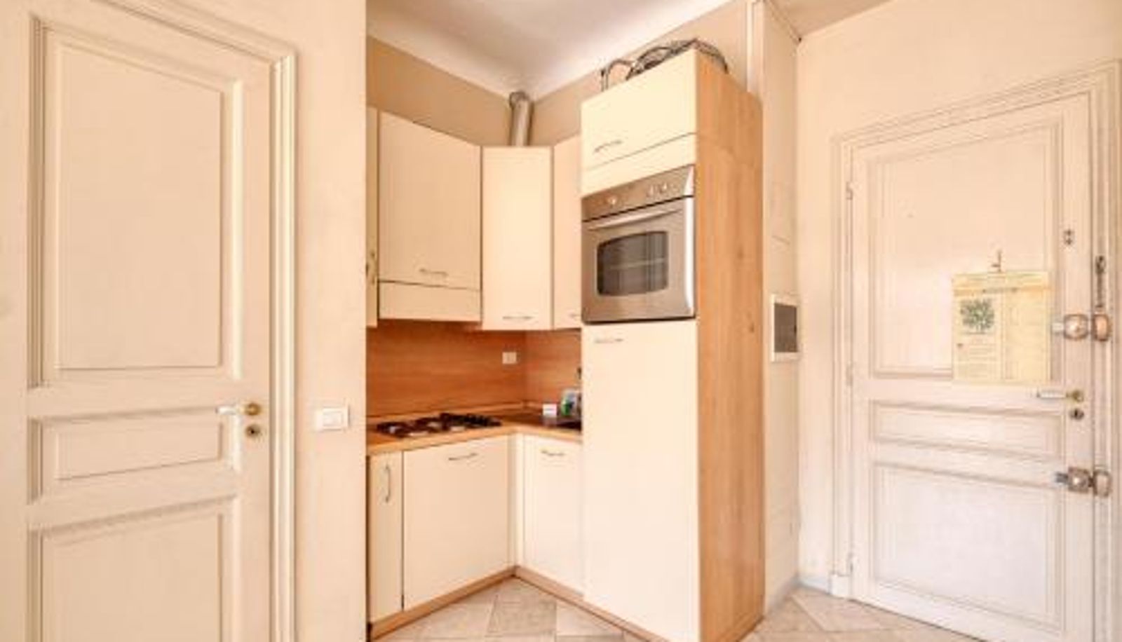 Apartment - Astoria Bow Window Studio - Happy Rentals