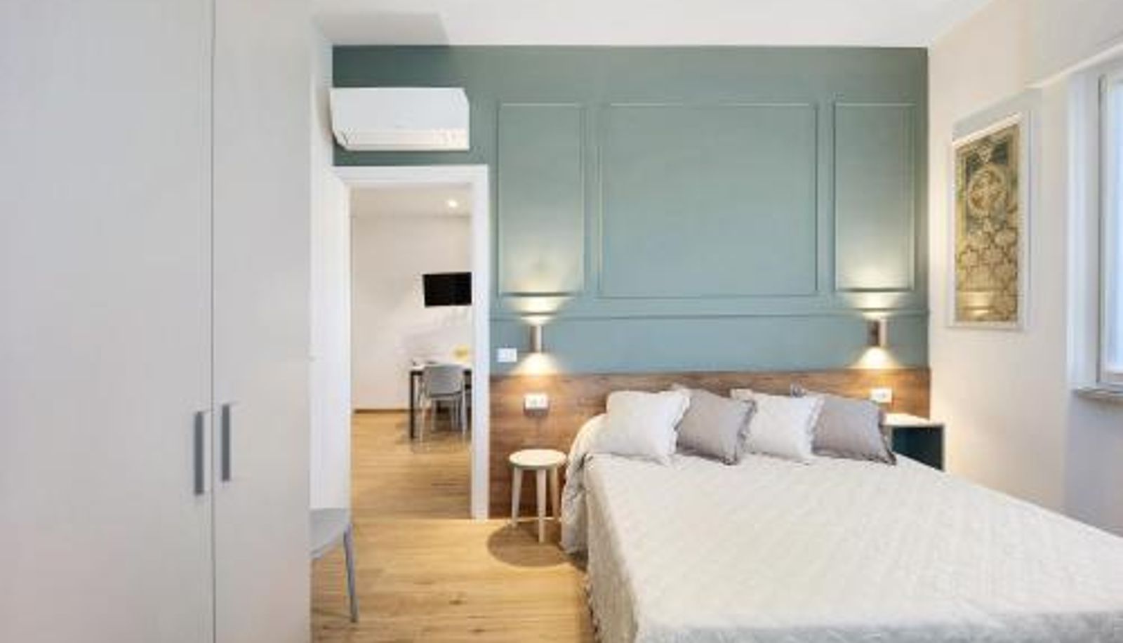 Info - Victoria Apartments Family