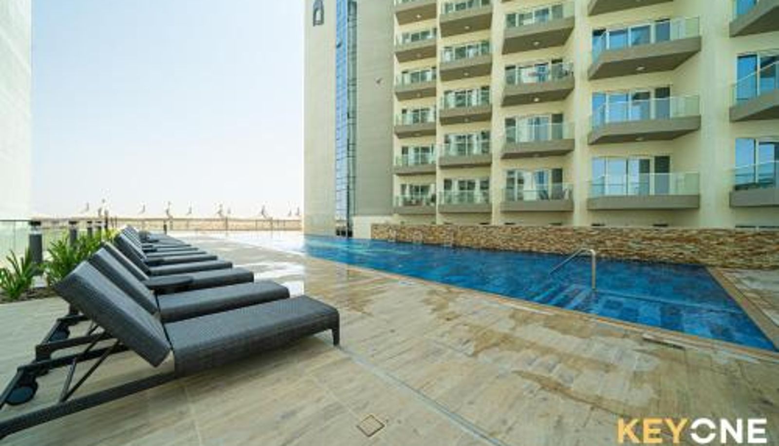 Apartment - Viridis Living Chic and Spacious 1BR