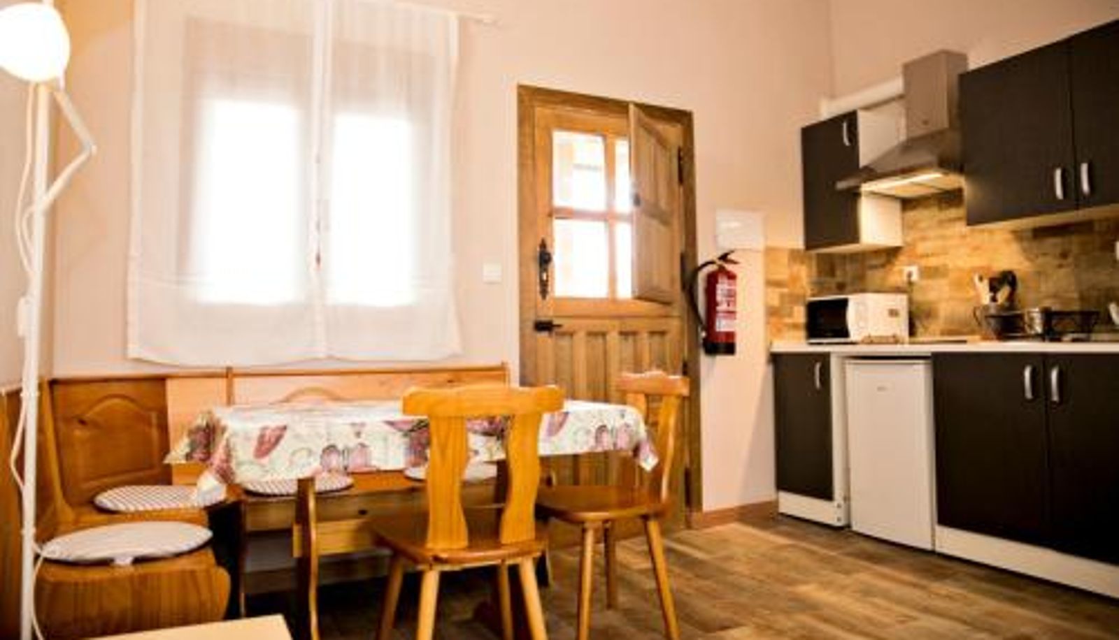 Küche - Apartamentos turísticos LAS CARBALLEDAS