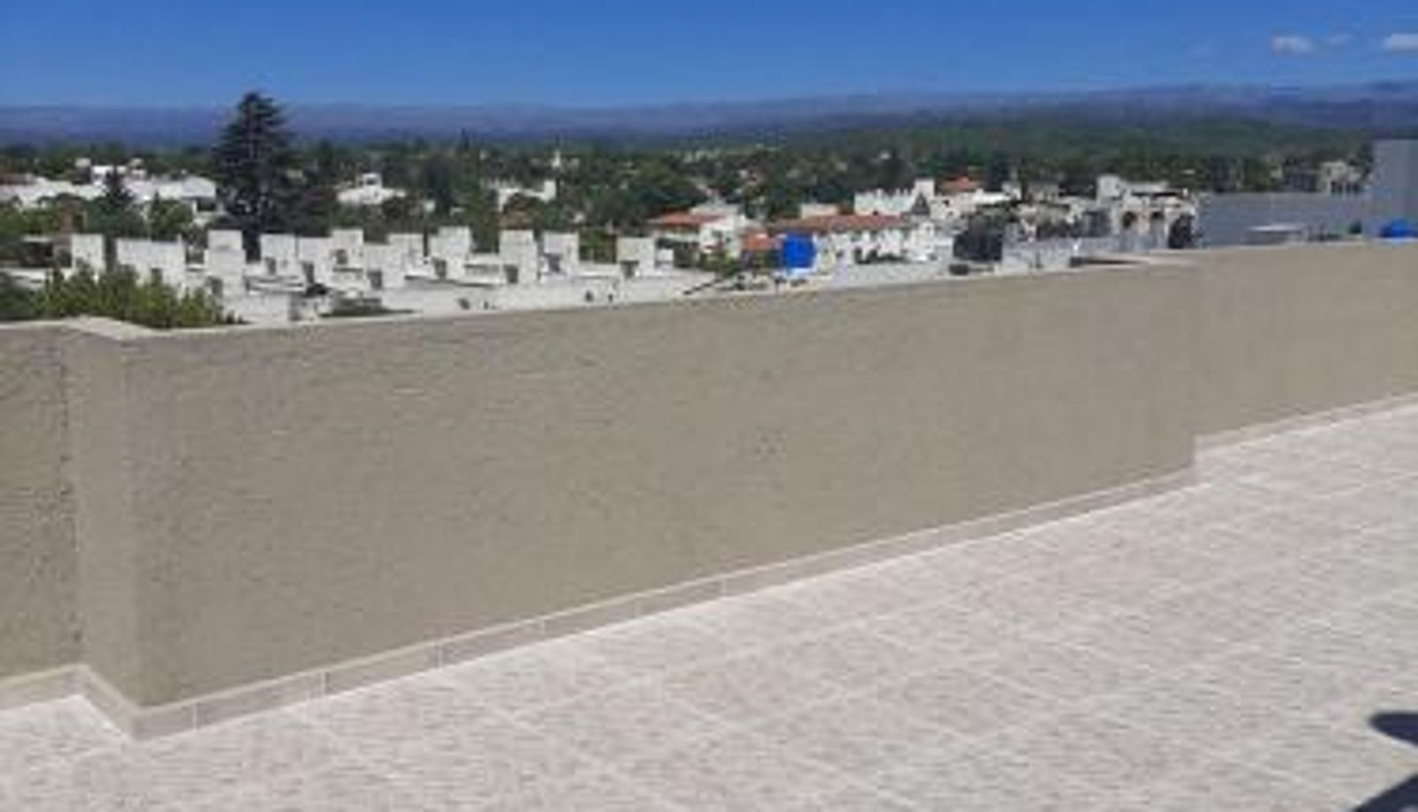 Terraza - Carlos Paz - 3 Dormitorios con cochera - Zona céntrica residencial