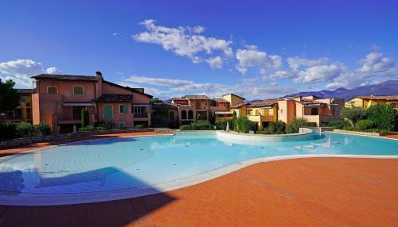 Pool - Borgo Del Torchio - Gardagate