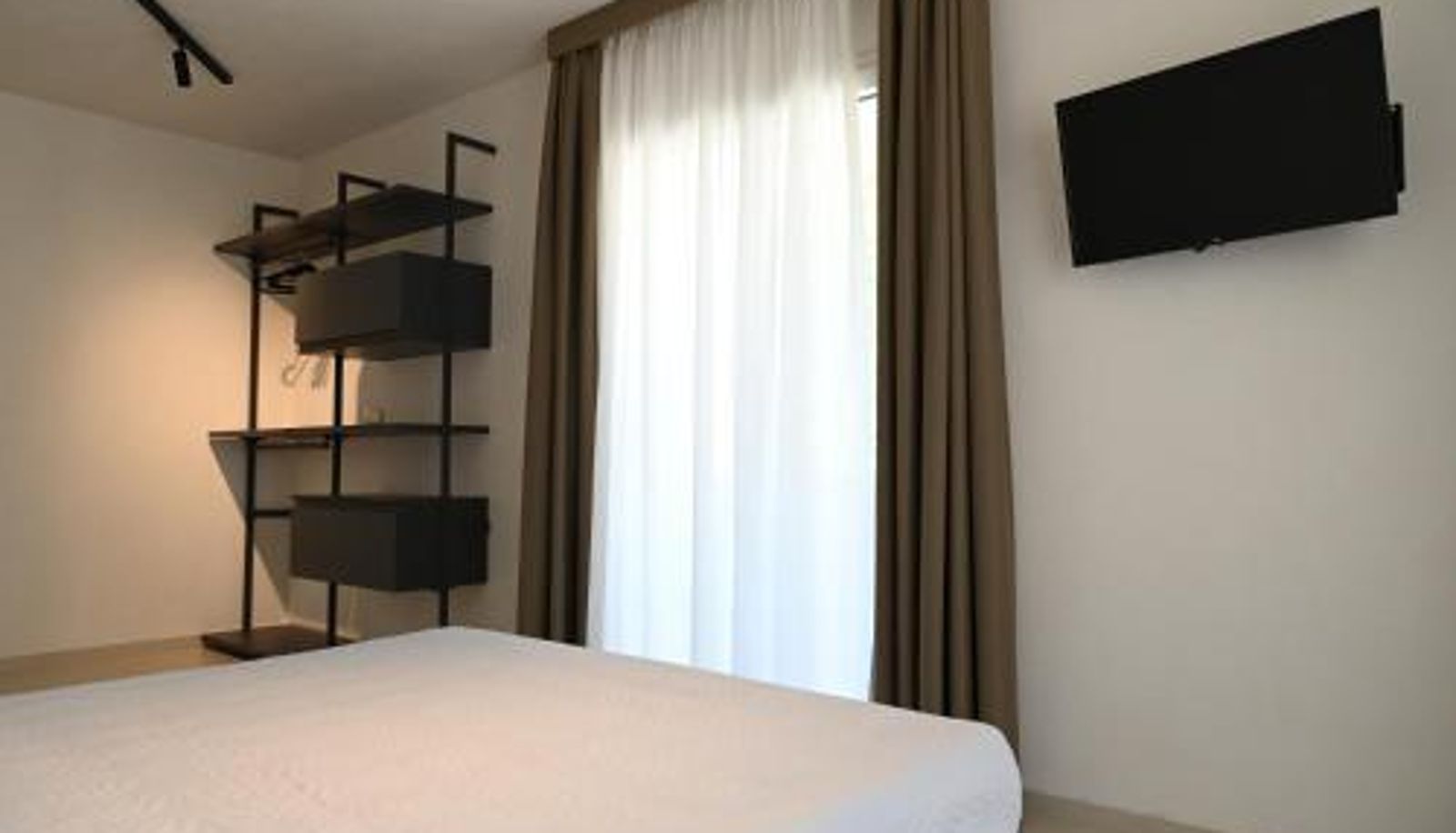Apartament - Lebum Apartments & Suites