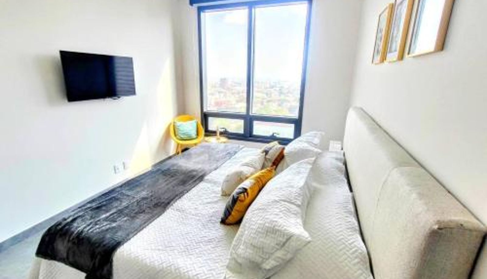 Apartment - HS WIFI  Gym  Hot Tub  Pool  KS City Oasis