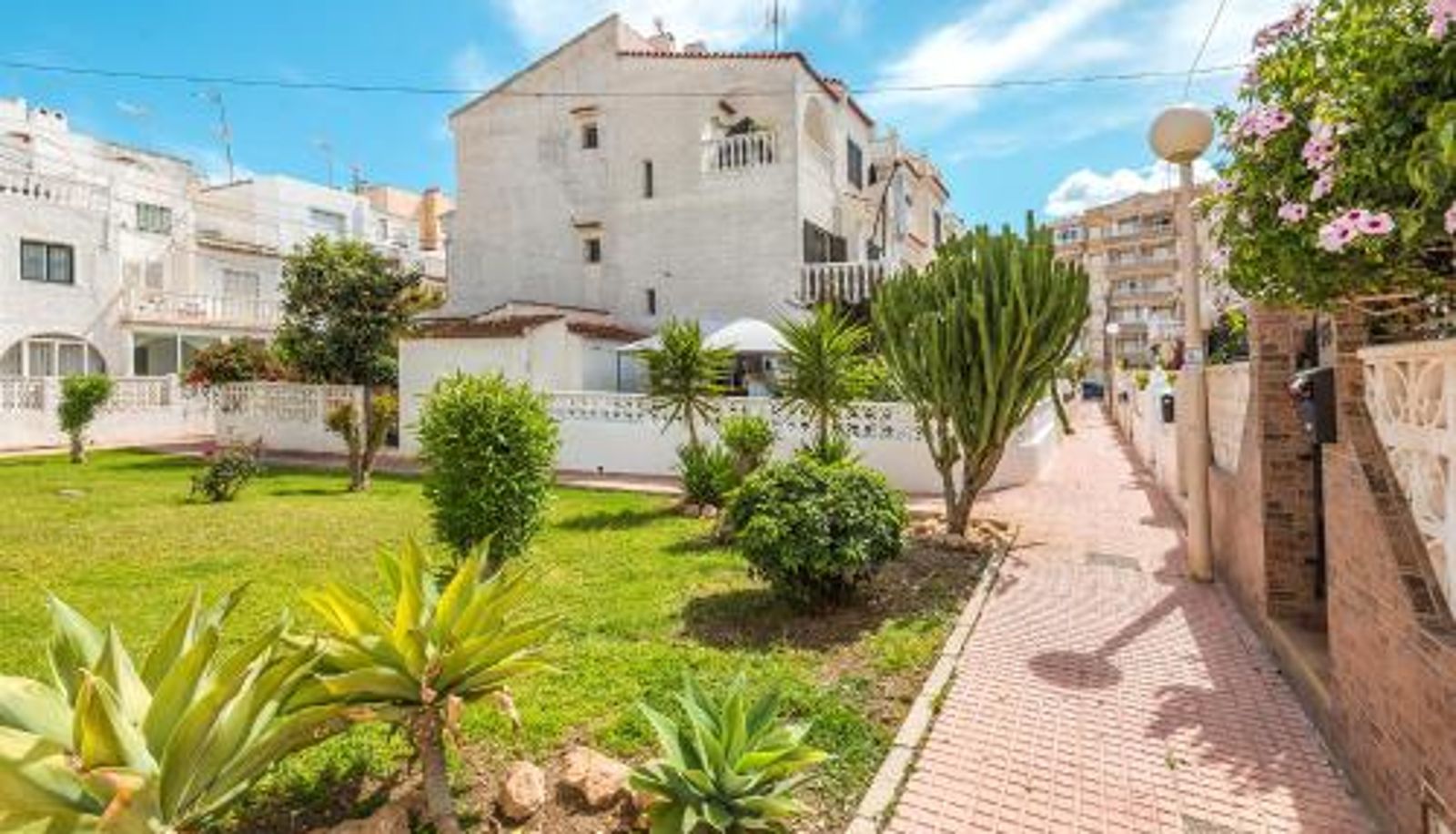 Standard room - Espanhouse Denny three bed room apartment