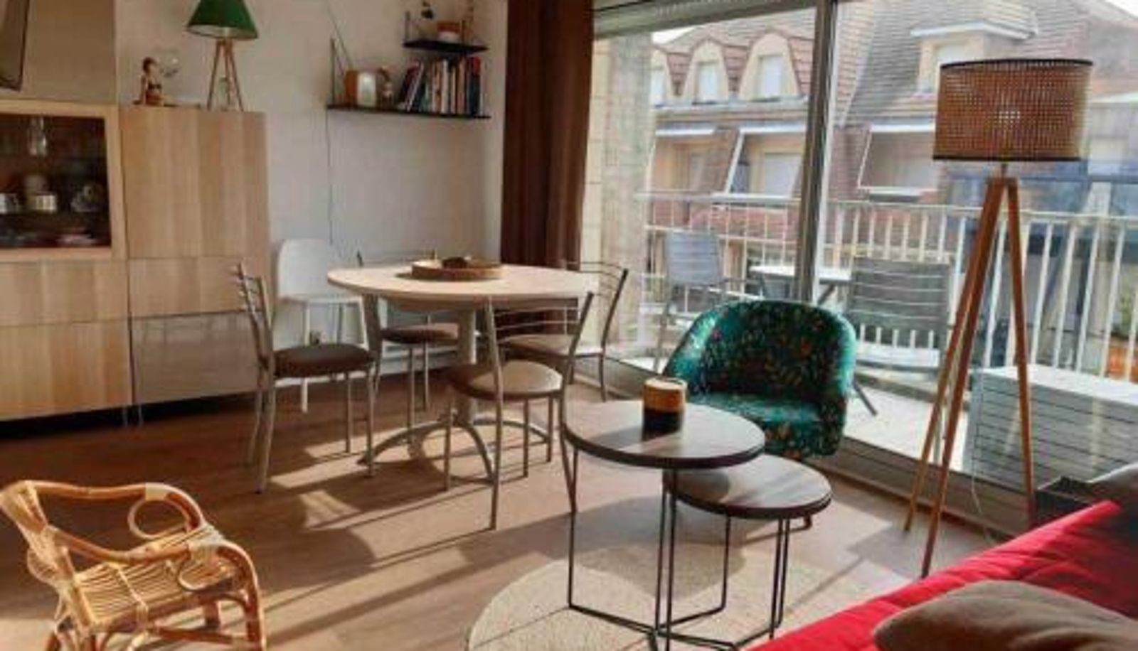 Información - Bright apartment near the sea