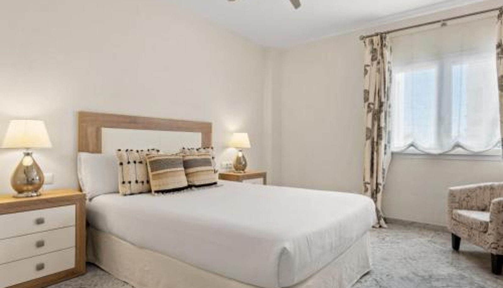Apartment - Dos dormitorios en 2 línea de playa ref G07