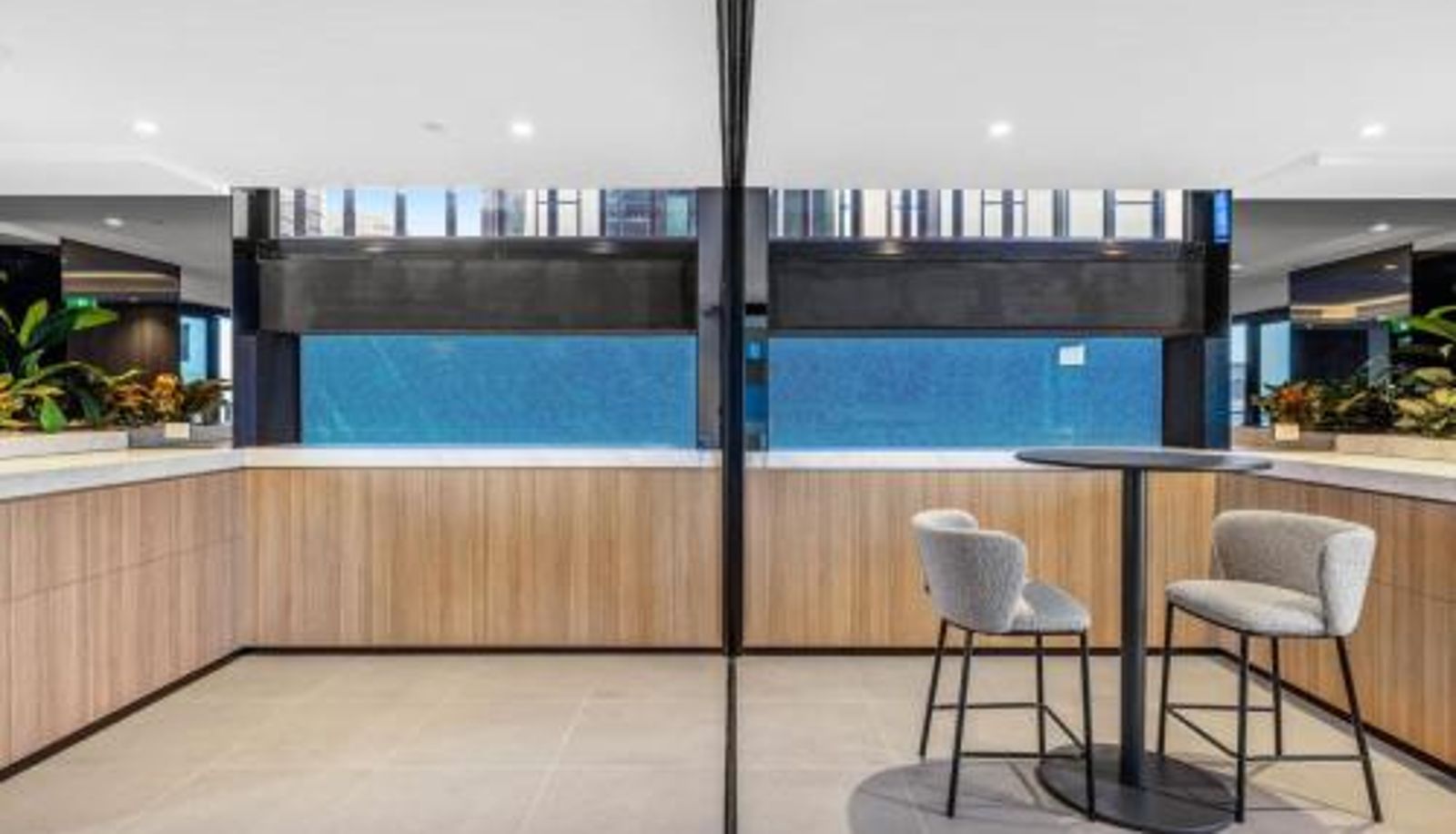 Apartment - Urban Elegance Stature Southbank Rooftop Pool Gym Walk to Crown