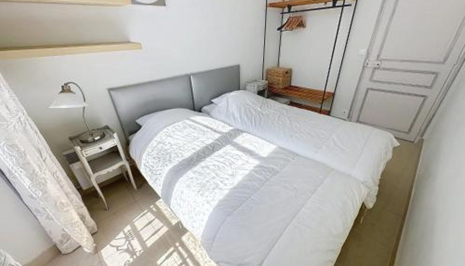 Apartament - 2 bedroom Forville. 8 mins from the Palais. 328