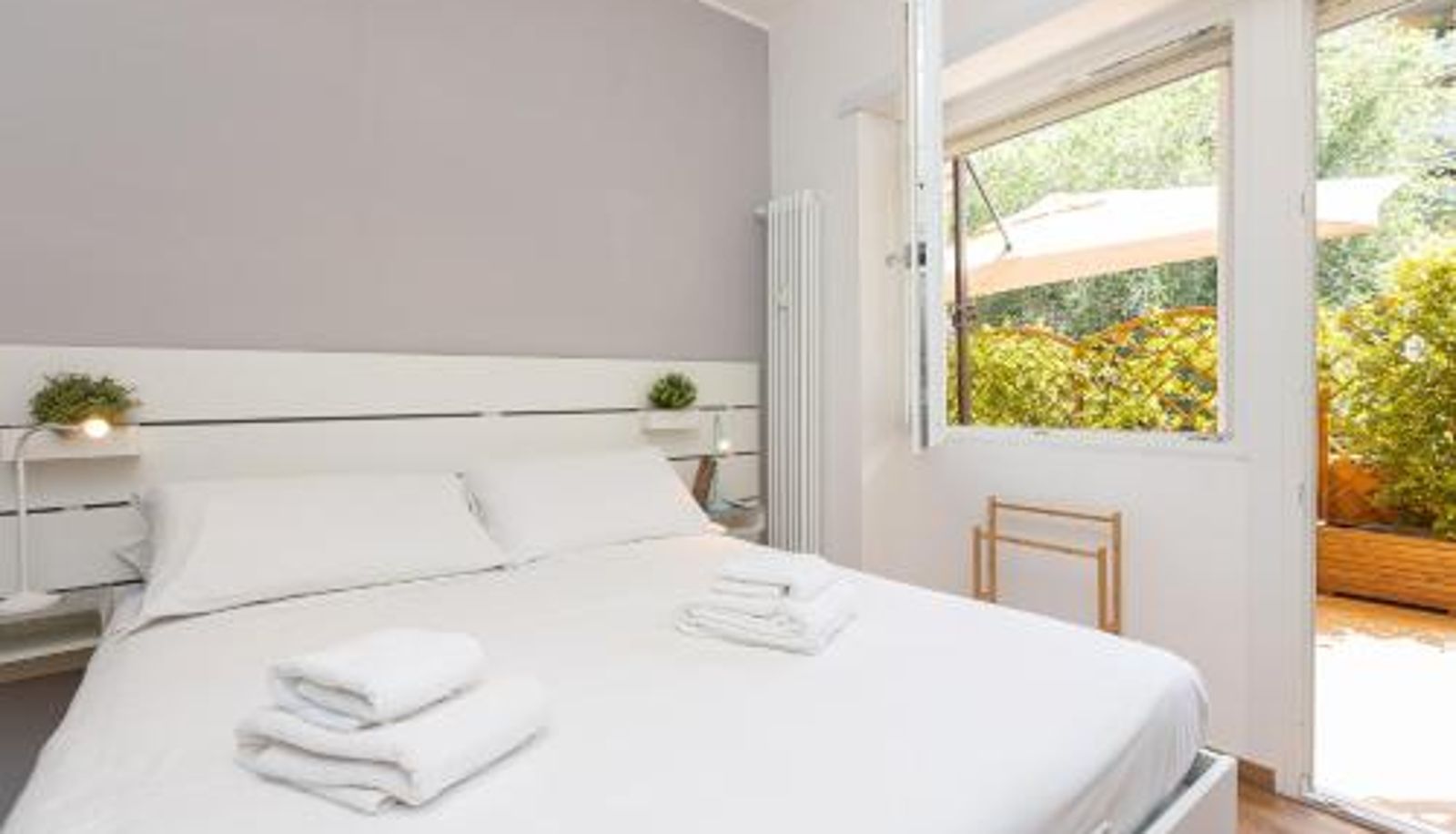 Apartment - Amazing Viale Trastevere with Terrace
