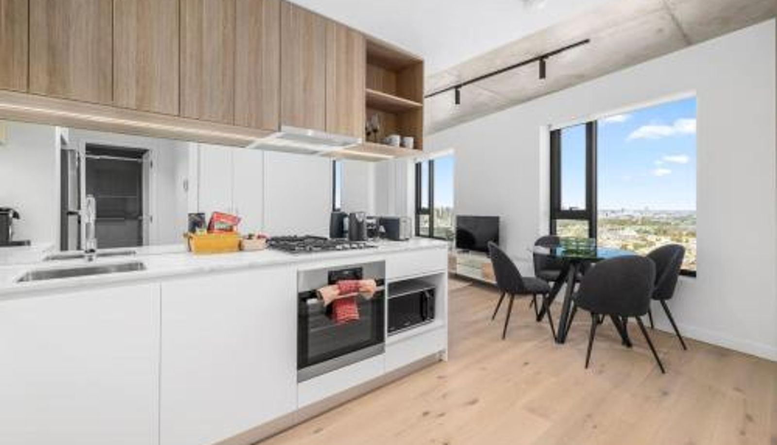 Küche - NEW! Chic Stature Southbank 2 Bd