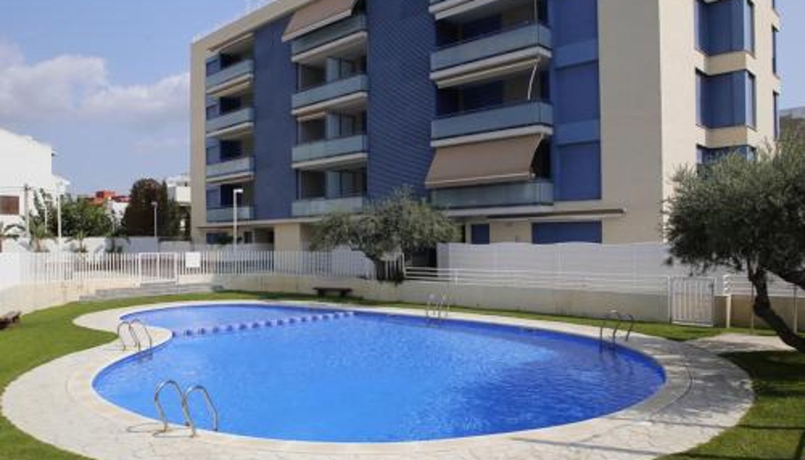 Info - playa a 200m AT259 Muy bien equipado y con piscina
