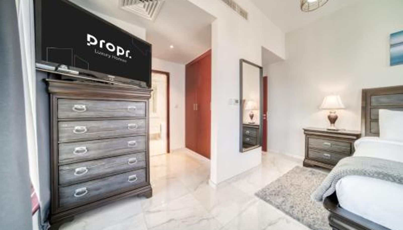 Standard room - 300m From The Beach - JBR Apartment with Sea & Dubai Eye Views