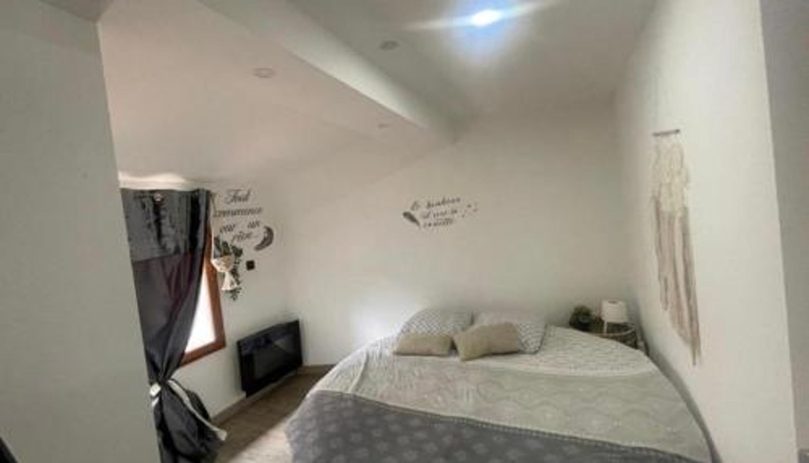 Info - Apparemment - Love Room