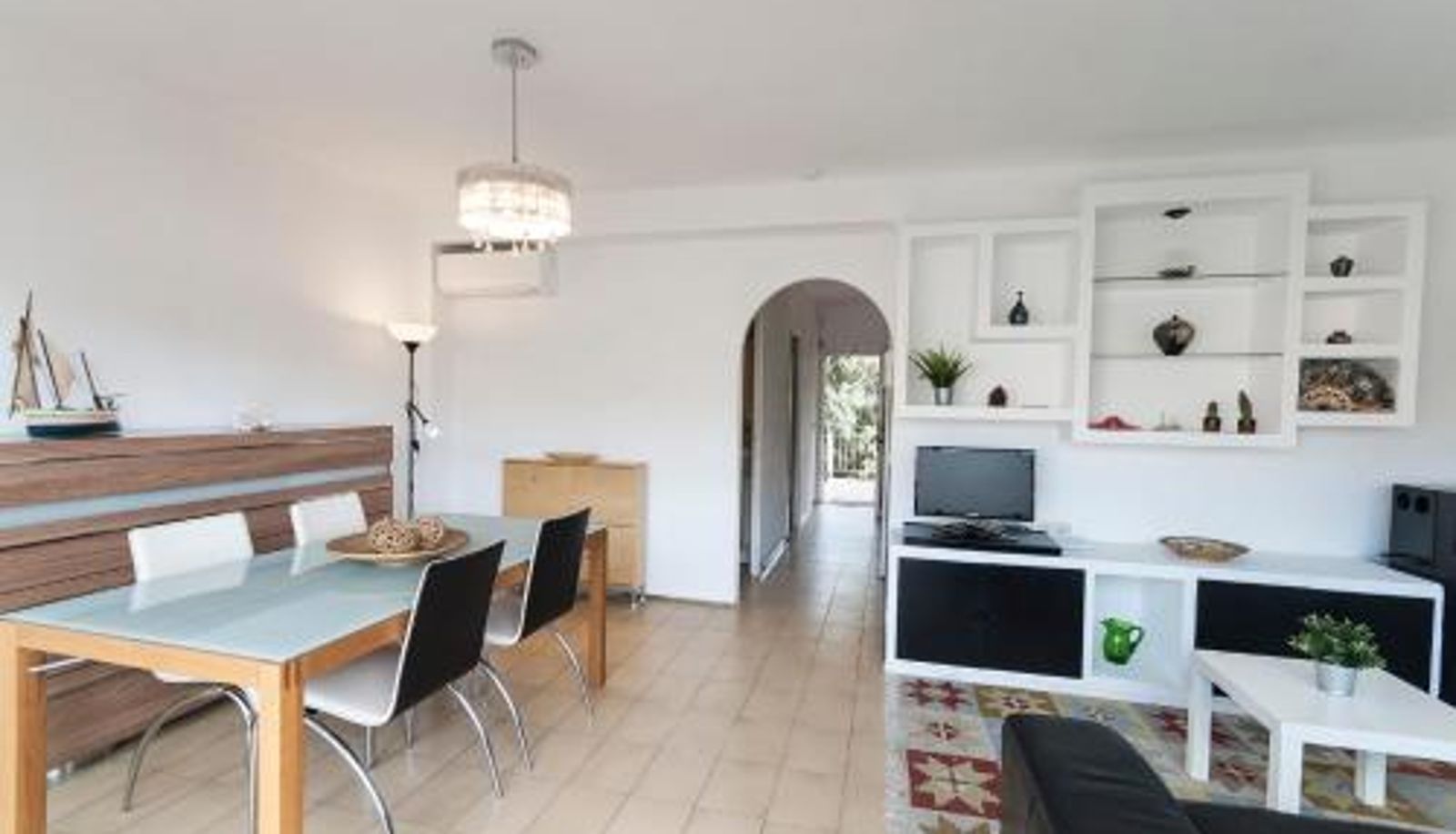 Info - Lets Holidays APARTMENT with TERRACE NEAR BEACH