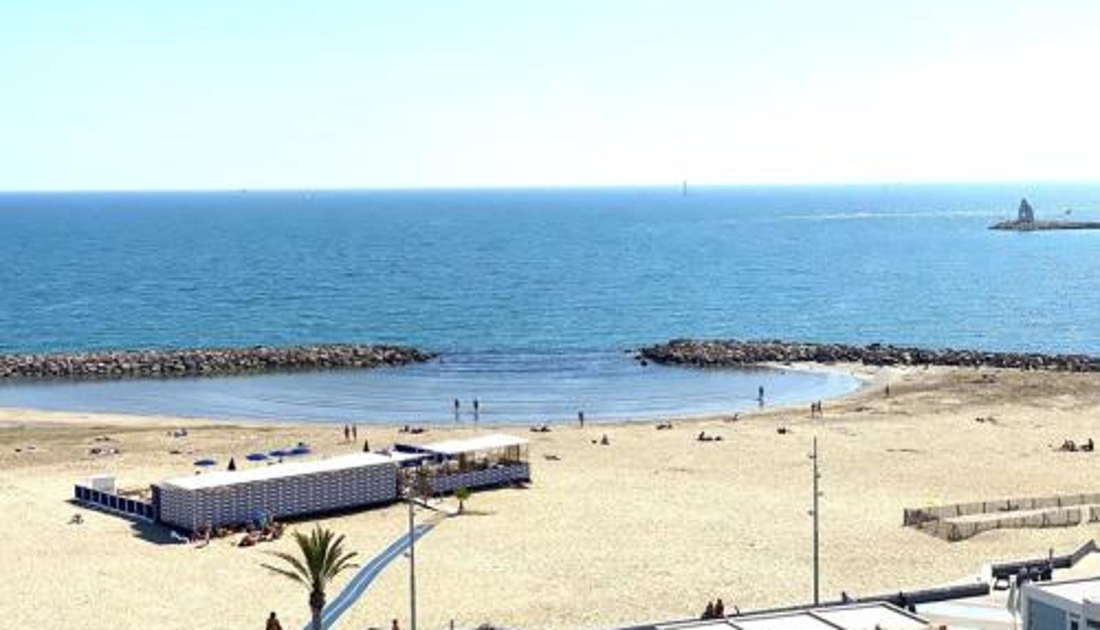Info - WIFI - FR-1-790-32  parking Appartement front de mer 6 pers
