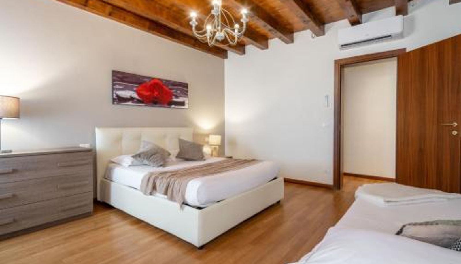 Apartment - Design Palace Apartment by Wonderful Italy