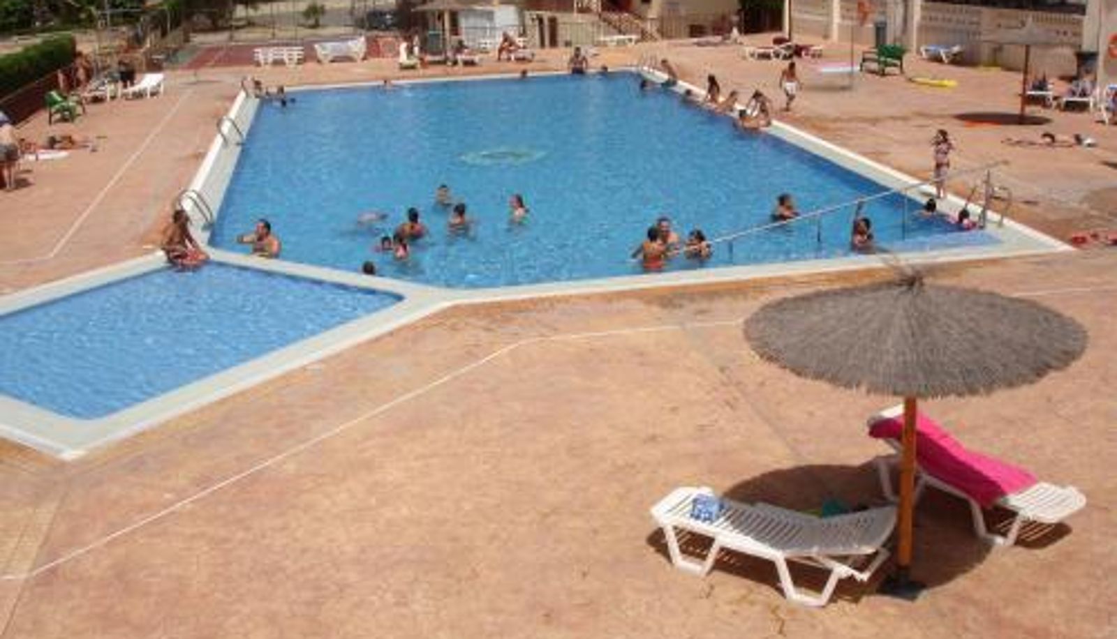 Piscina - Acuarium 1 - Zand Properties